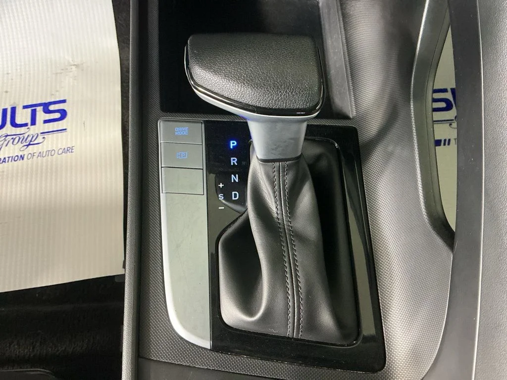 Certified Used 2024 Blue Hyundai SEL image 19