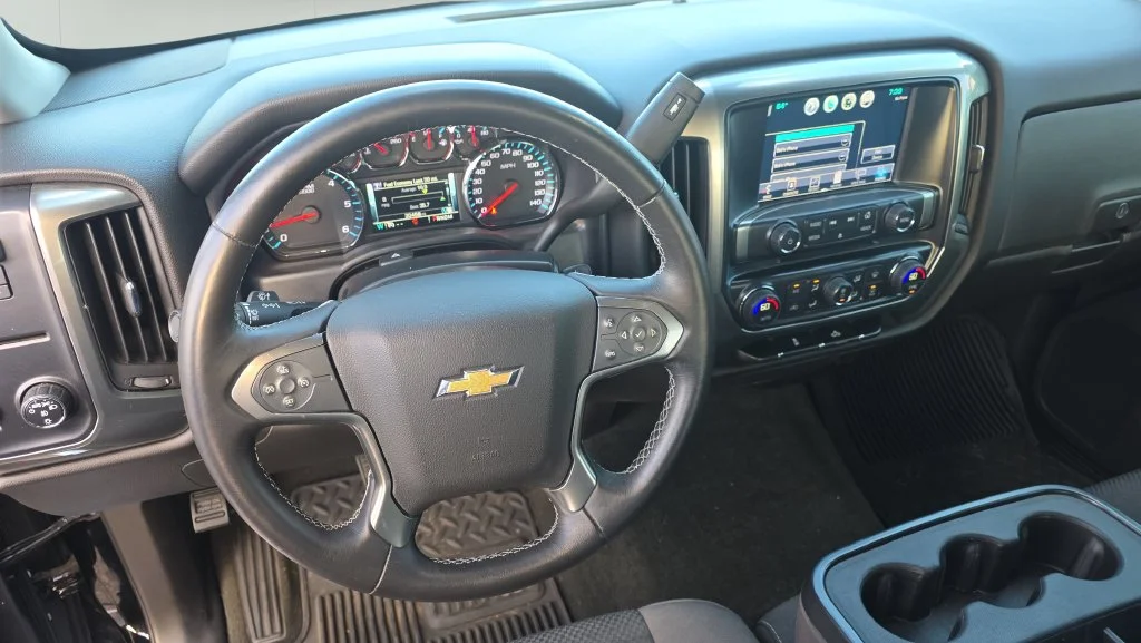 Used 2016 Black Chevrolet LT image 18