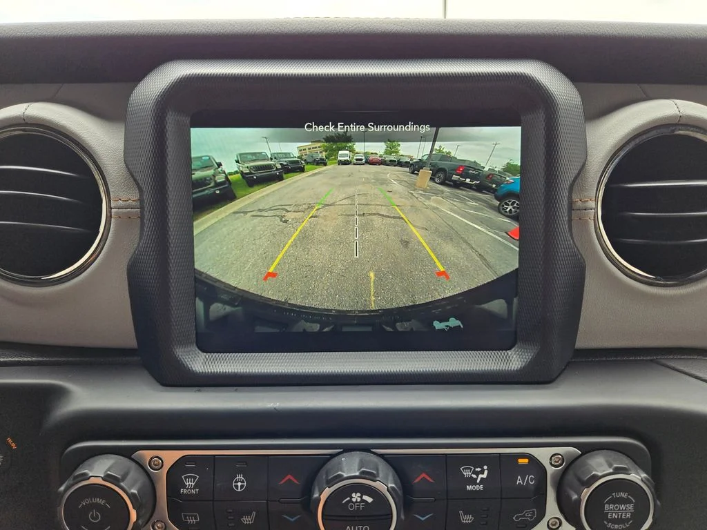 Used 2023 Gray Jeep Sahara image 26