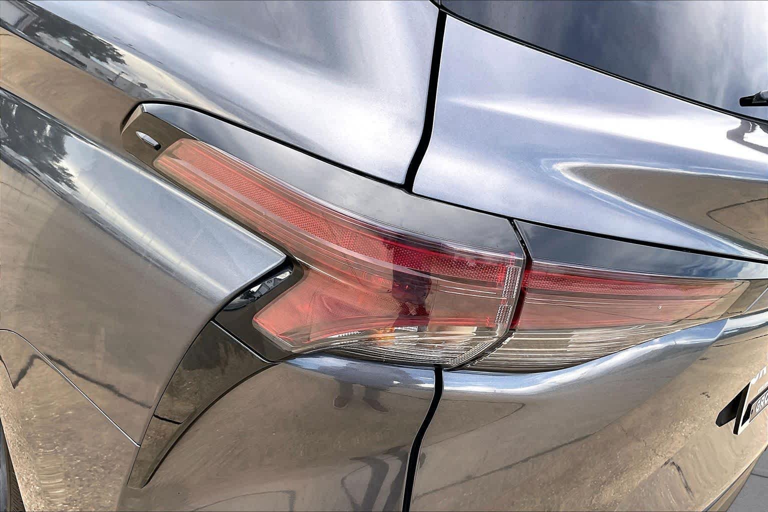 Used 2025 MAGNETIC GRAY METALLIC Toyota XLE Autono-MaaS image 27