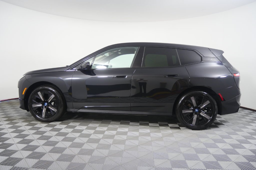 Certified Used 2025 Black Sapphire Metallic BMW xDrive50 image 7