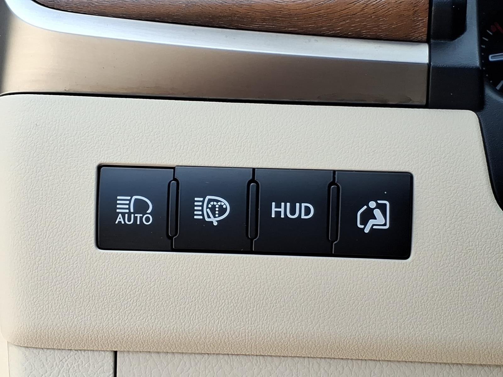 Used 2020 Black Onyx Lexus Three-Row image 25
