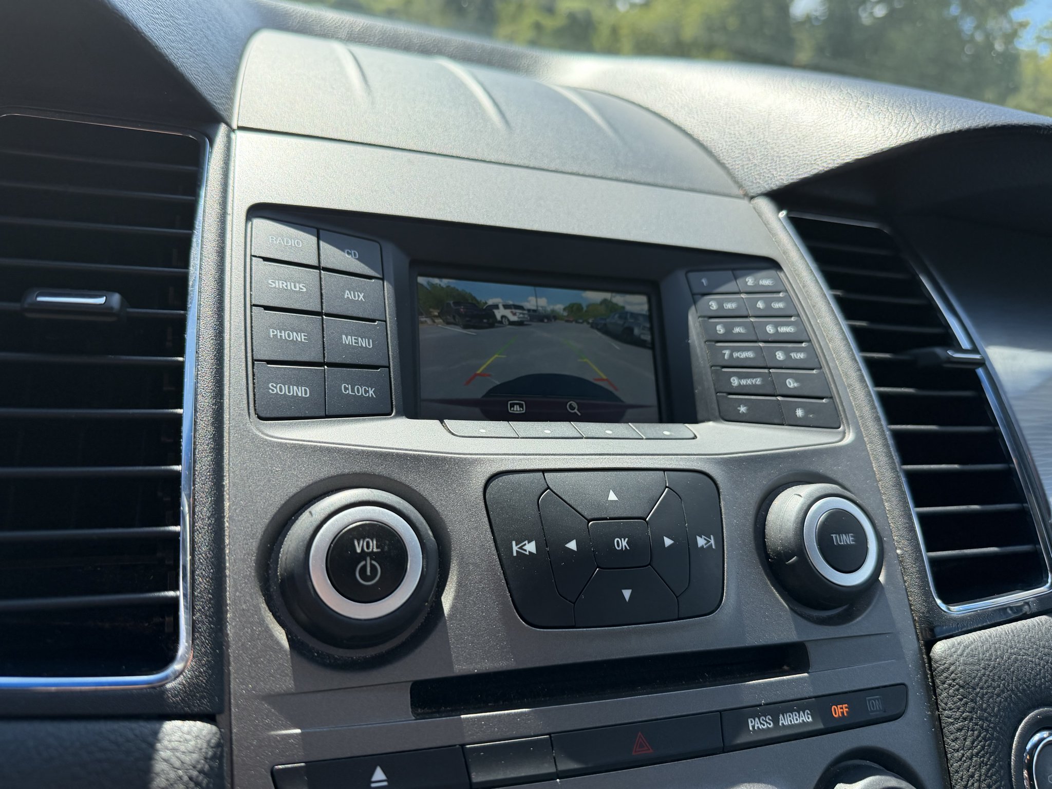 2018 Ford Taurus SEL - Photo 26