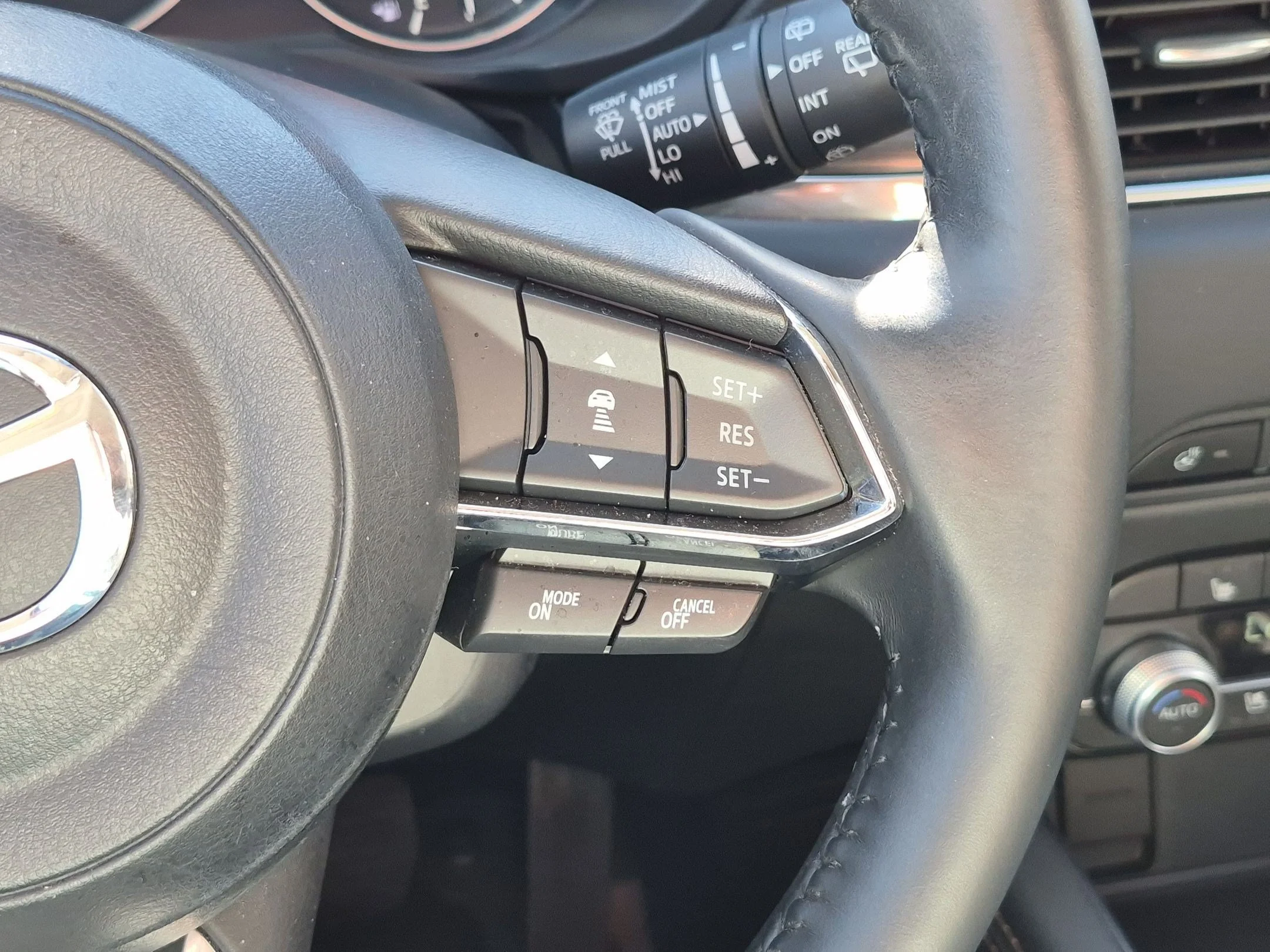 Used 2019 Snowflake White Pearl Mica Mazda Grand Touring image 18