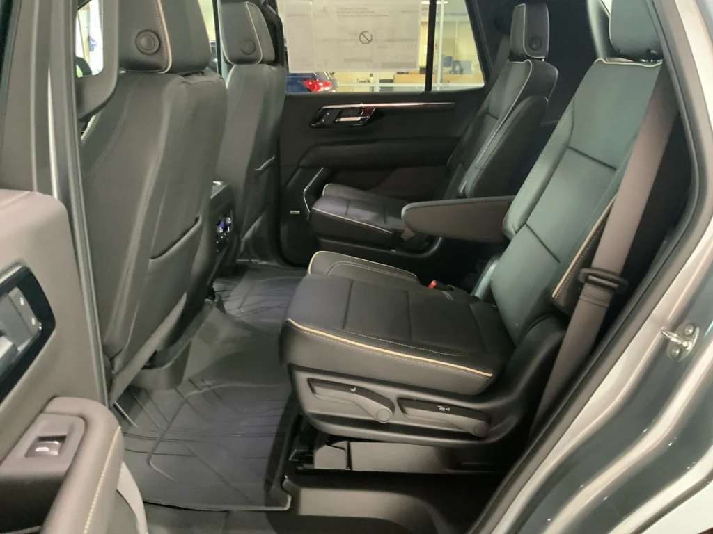 2026 Chevrolet Tahoe Premier - Photo 7