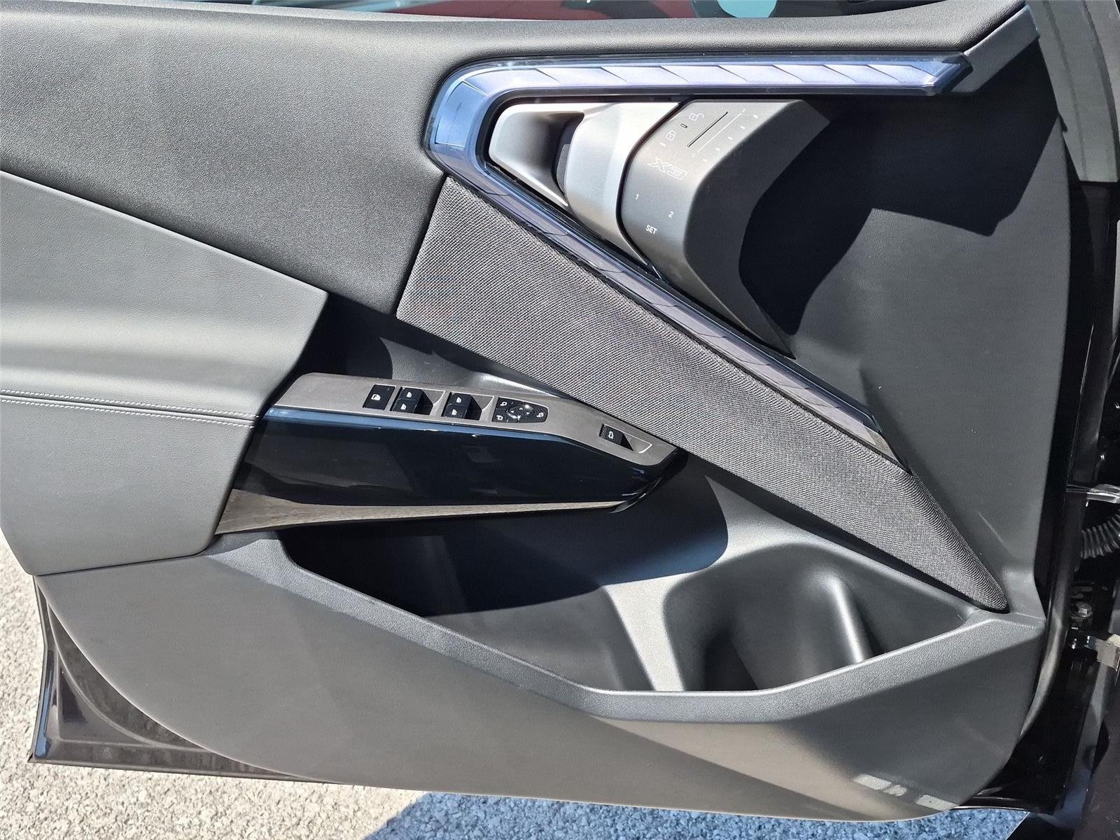 Used 2026 Black Sapphire Metallic BMW M50 xDrive image 15