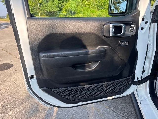Used 2023 White Jeep High Tide image 15