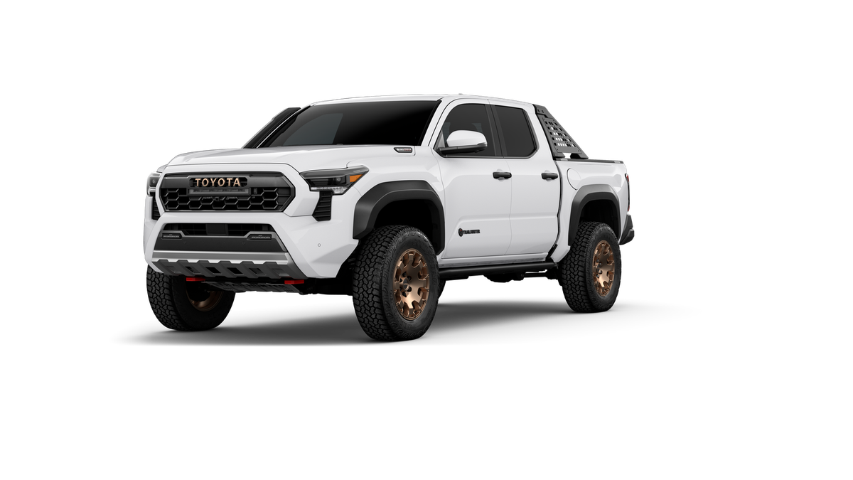 2026 Toyota Tacoma i-FORCE MAX Trailhunter