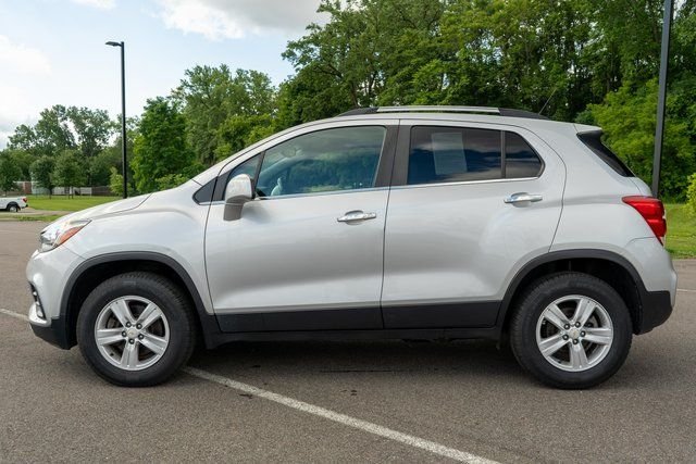 Used 2019 Silver Chevrolet LT image 9