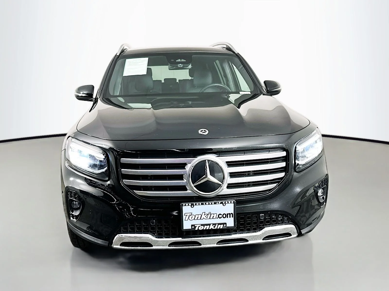 Used 2025 Black Mercedes-Benz GLB 250 image 2