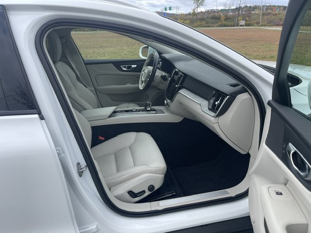 Used 2023 White Volvo Plus image 16
