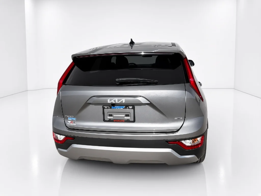 Used 2025 Steel Gray Kia LX image 8
