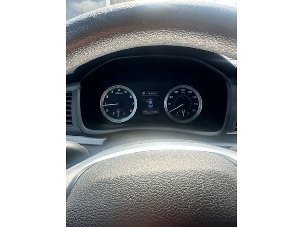 Used 2019 Machine Gray Hyundai SE image 10