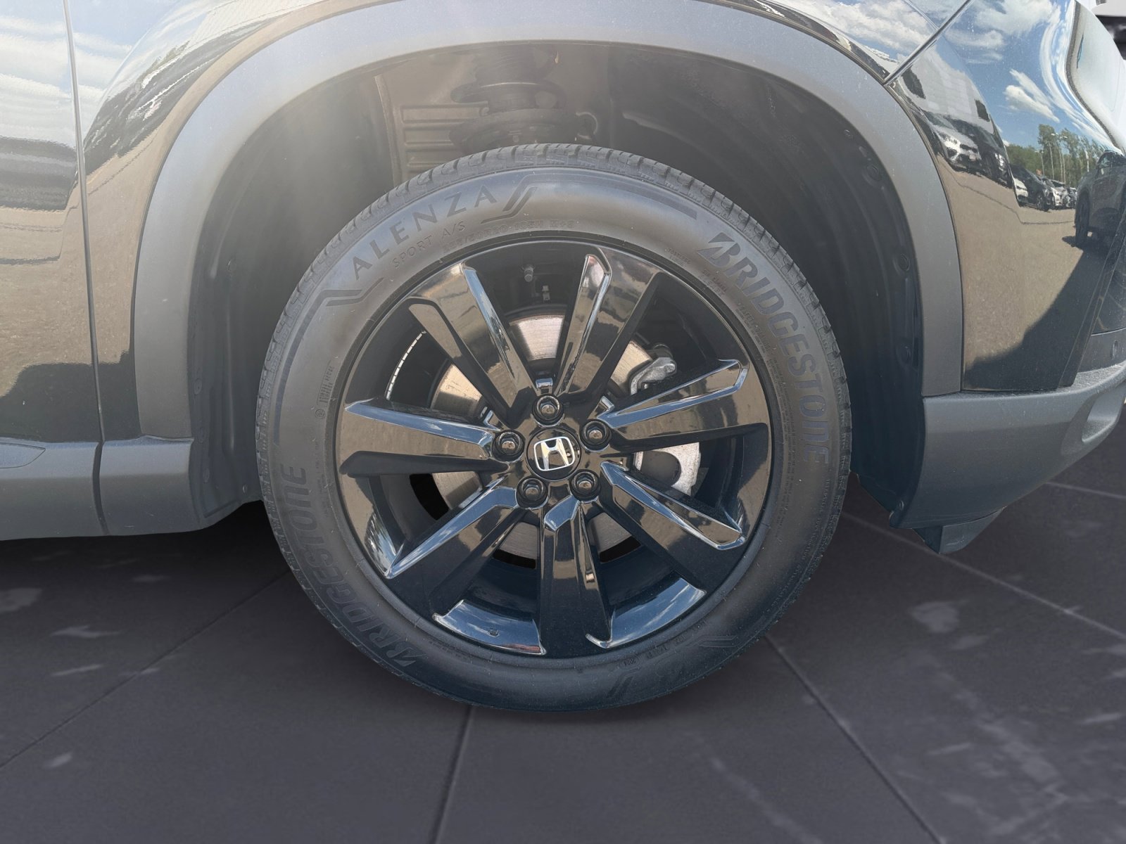 2025 Honda Pilot Black Edition - Photo 46