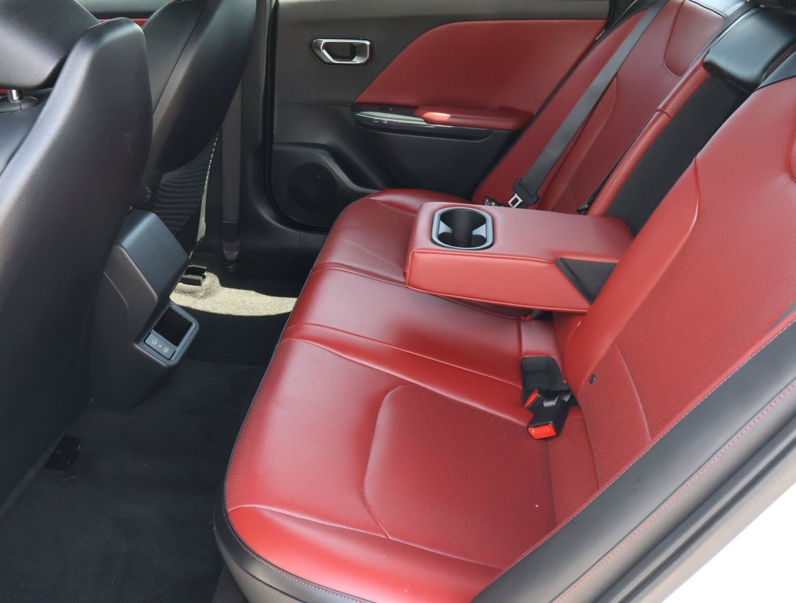 Used 2026 Snow White Pearl Kia GT-Line image 20