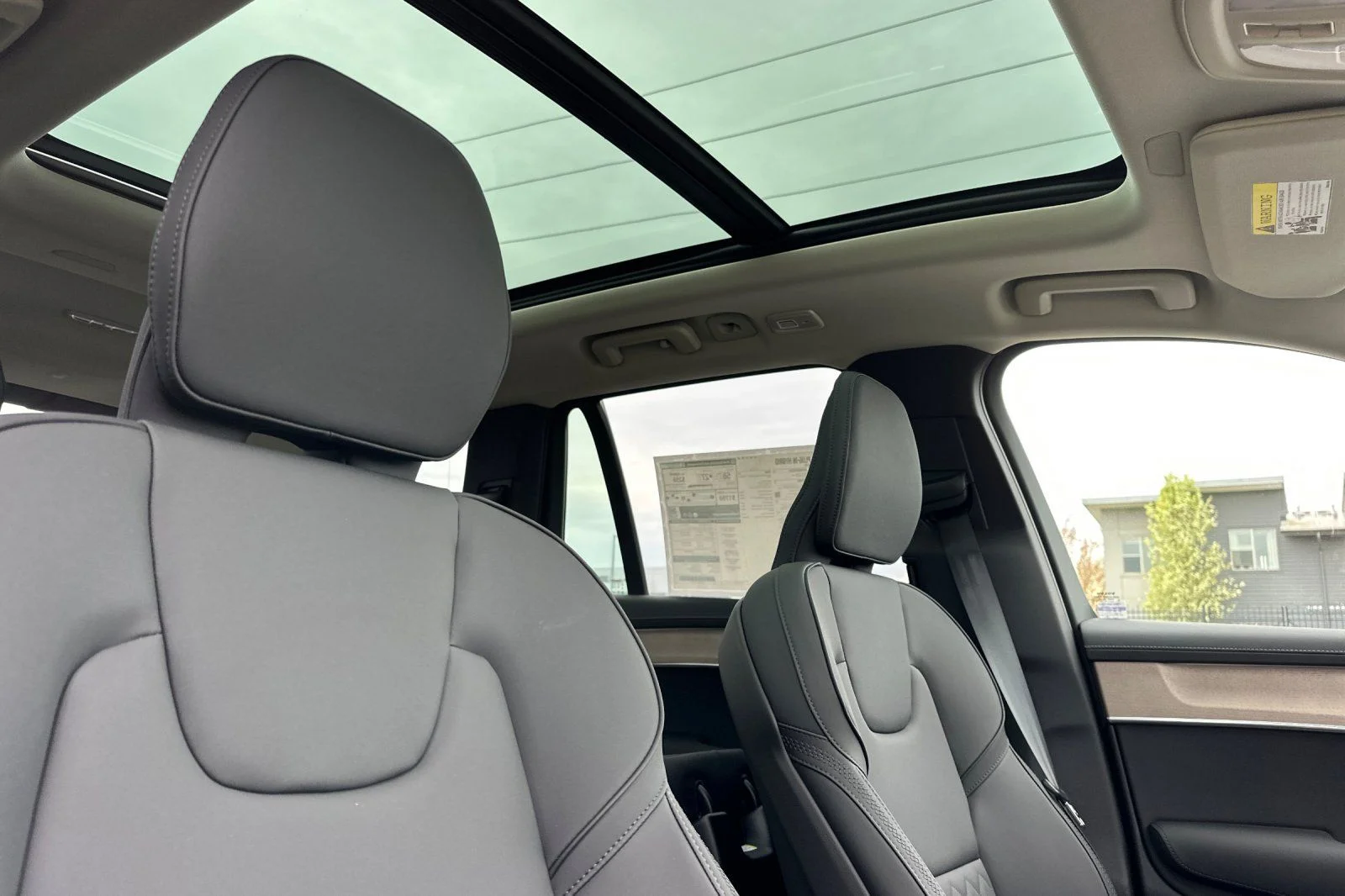 New 2026 Gray Volvo T8 Plus image 16