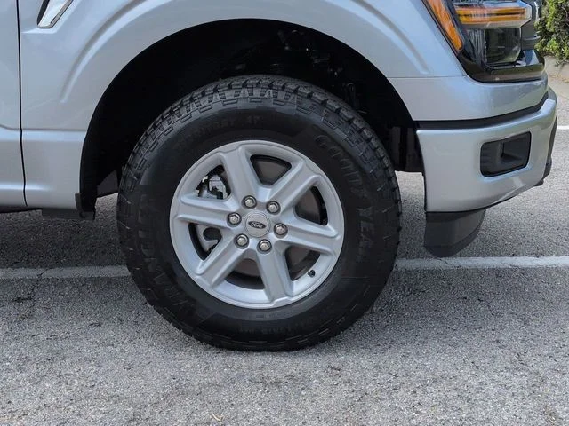 New 2026 Iconic Silver Metallic Ford XLT image 11