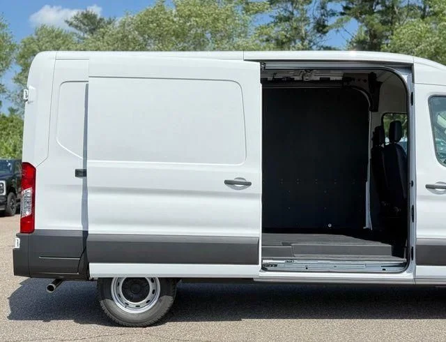 New 2026 Oxford White Ford Cargo Van image 3