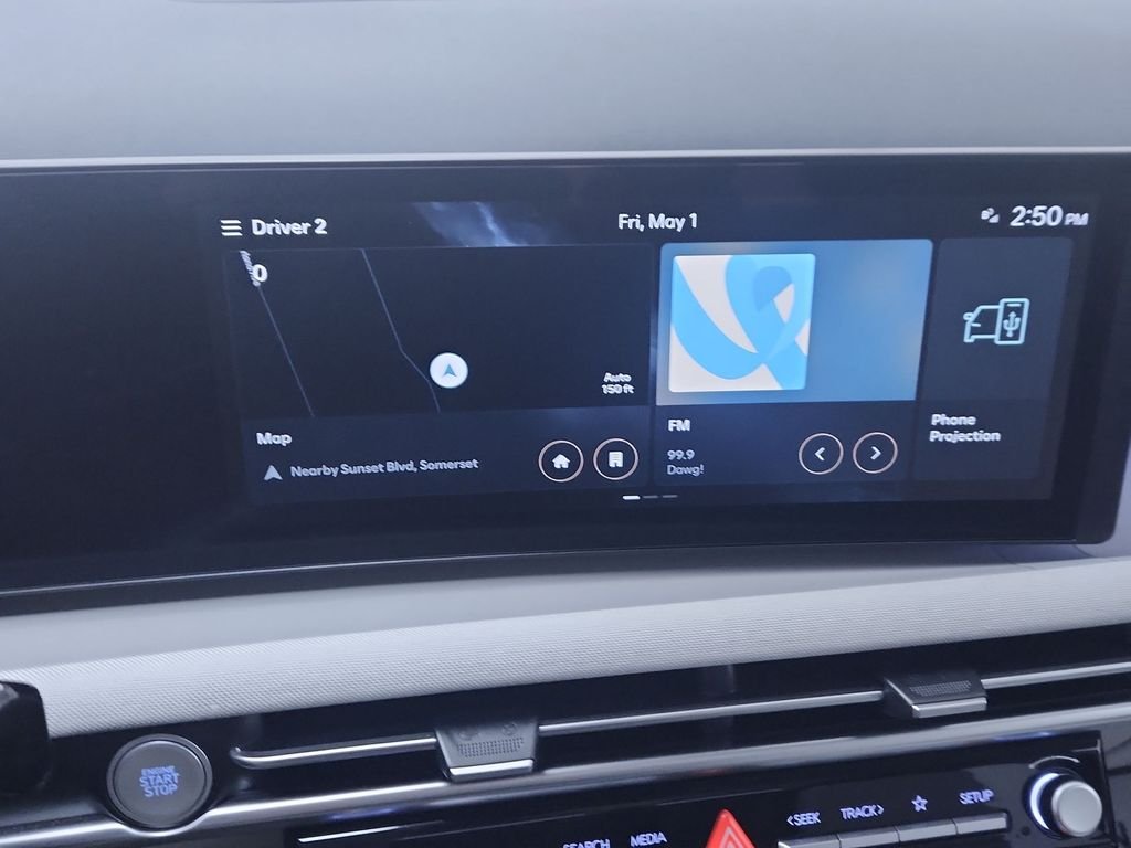 Used 2025 White Hyundai Limited image 16