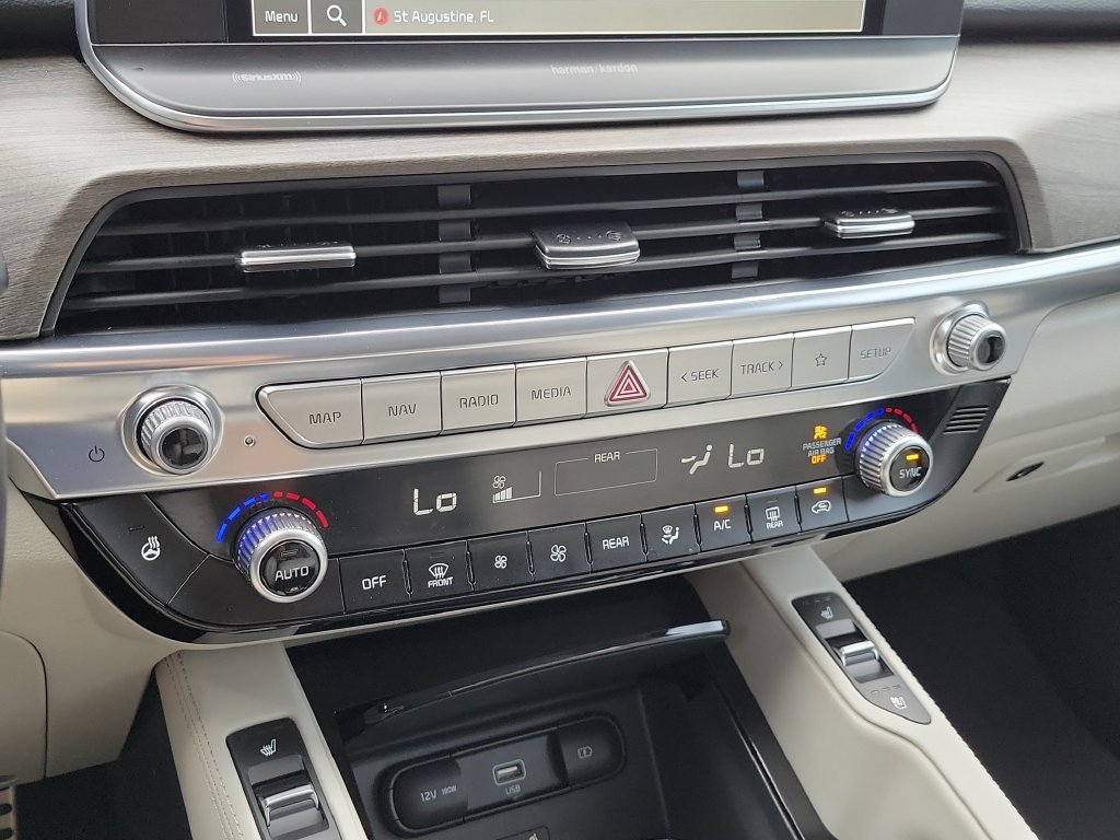 Certified Used 2022 Gravity Gray Kia SX image 37