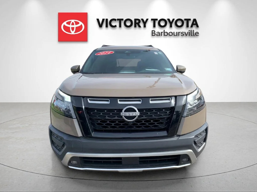 Used 2024  Nissan Rock Creek image 8