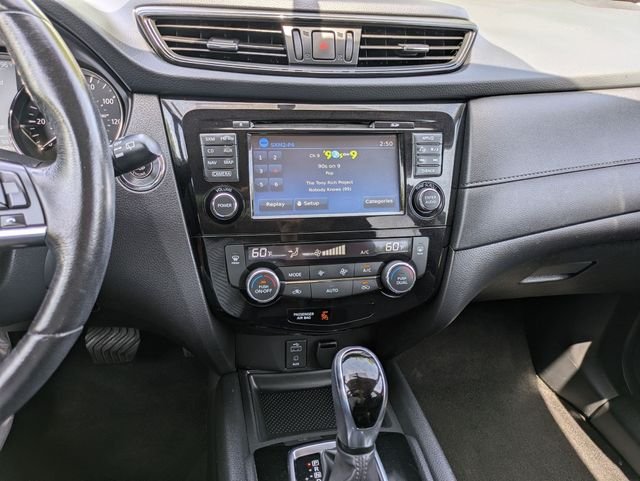 Used 2017 Gray Nissan SV image 17