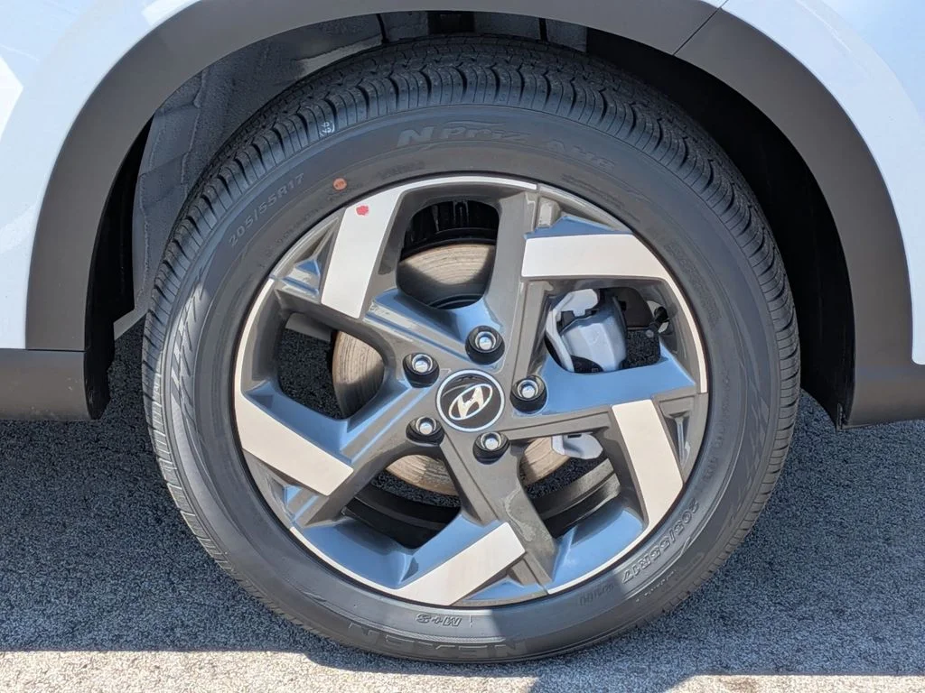 New 2026 White Hyundai SEL image 9