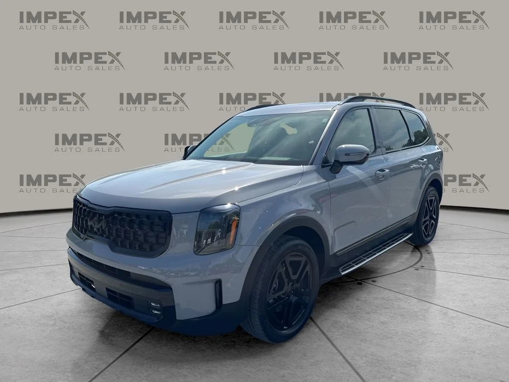 Used 2025 Gray Kia SX X-Line image 1
