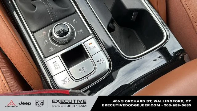 Used 2024 White Kia SX X-Line image 23
