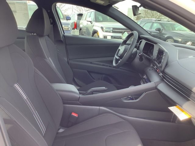 New 2026 White Hyundai SEL Sport image 25
