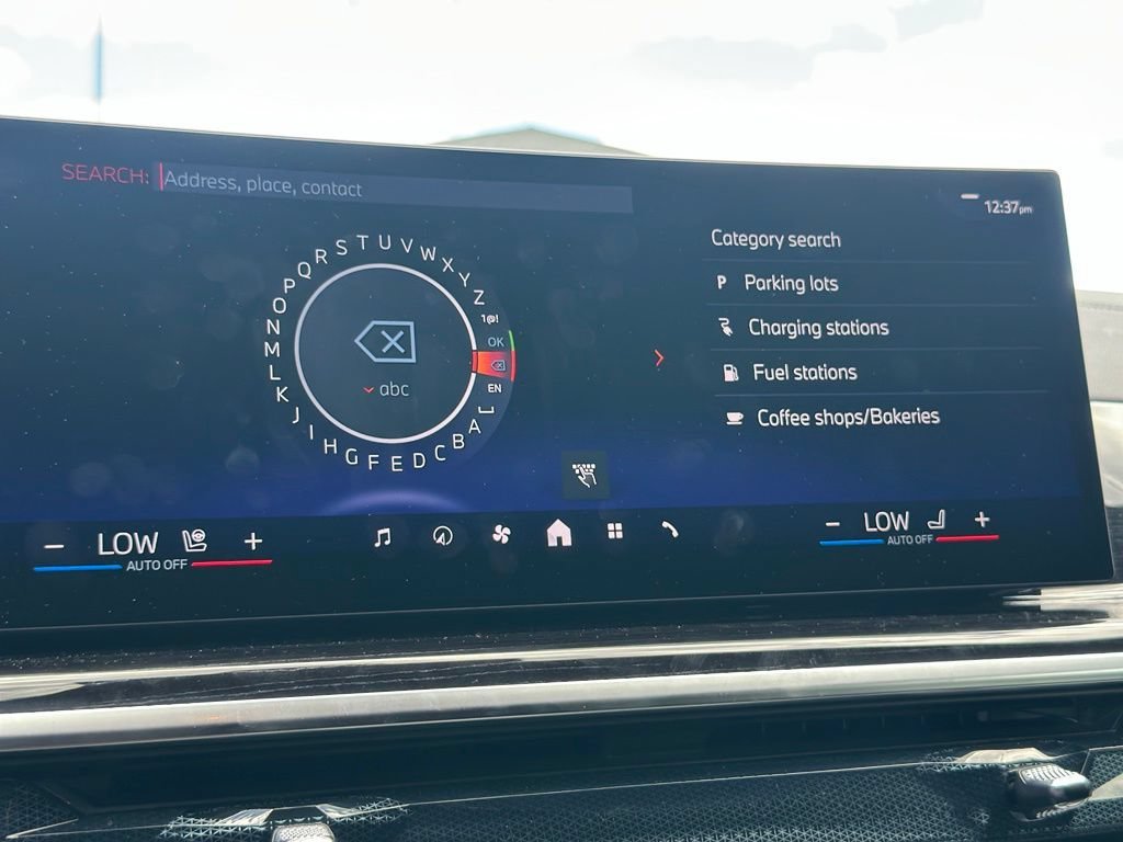 New 2026 Mineral White Metallic BMW xDrive40i image 39