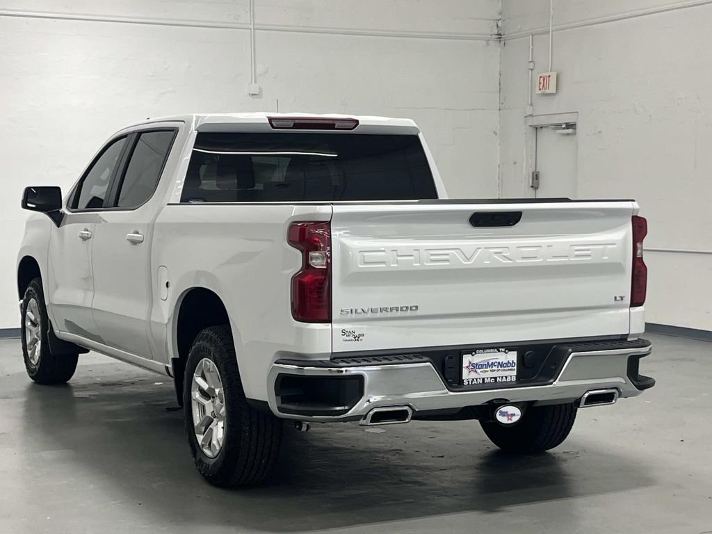New 2026 Summit White Chevrolet LT image 6
