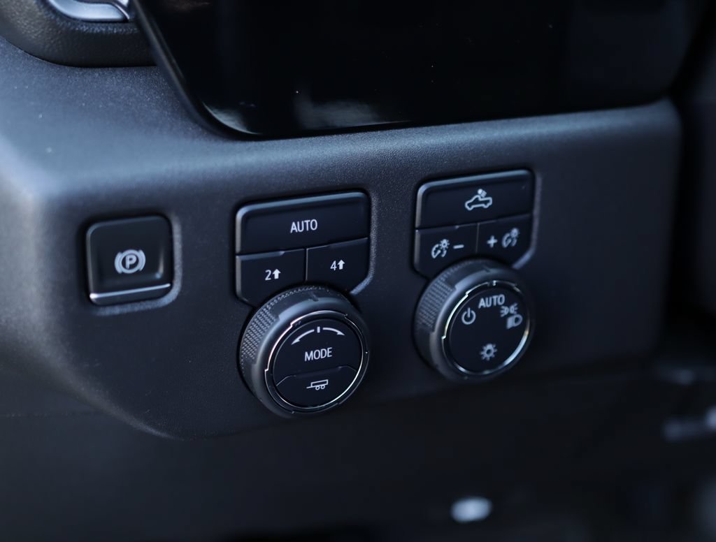 Used 2024 Black Chevrolet LT (2FL) image 10