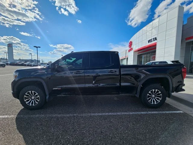 Used 2022  GMC AT4 image 13