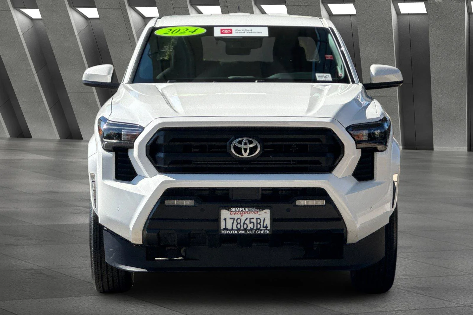2024 Toyota Tacoma SR5 - Photo 15