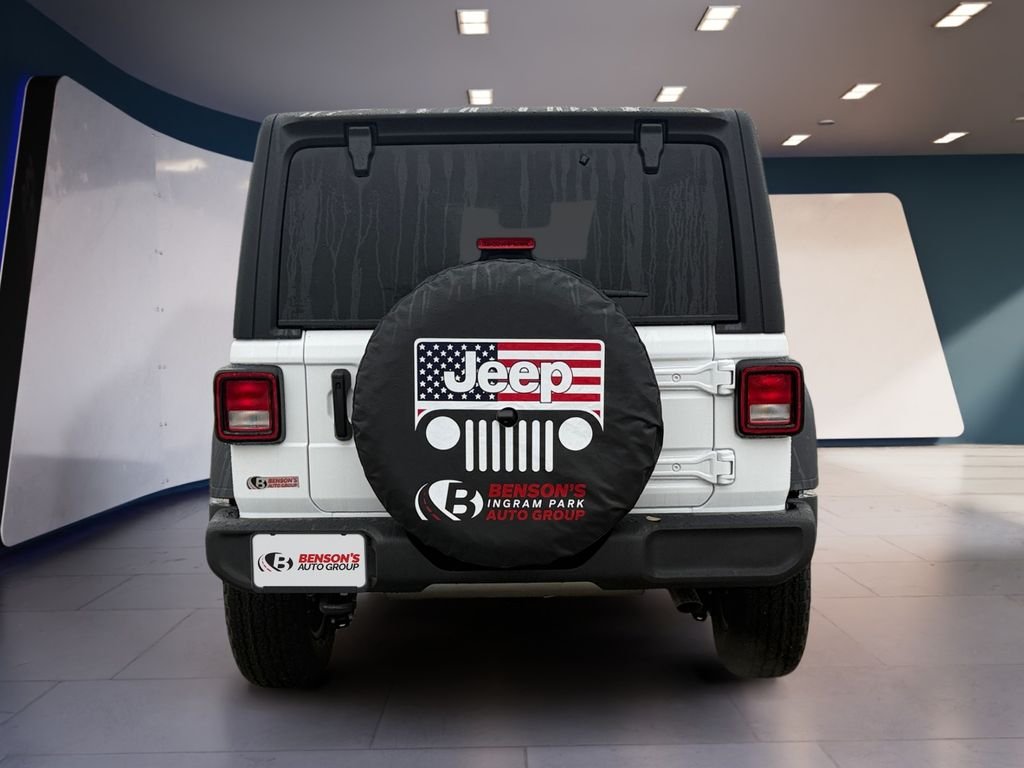 New 2026 Bright White Clearcoat Jeep Sport RHD image 4