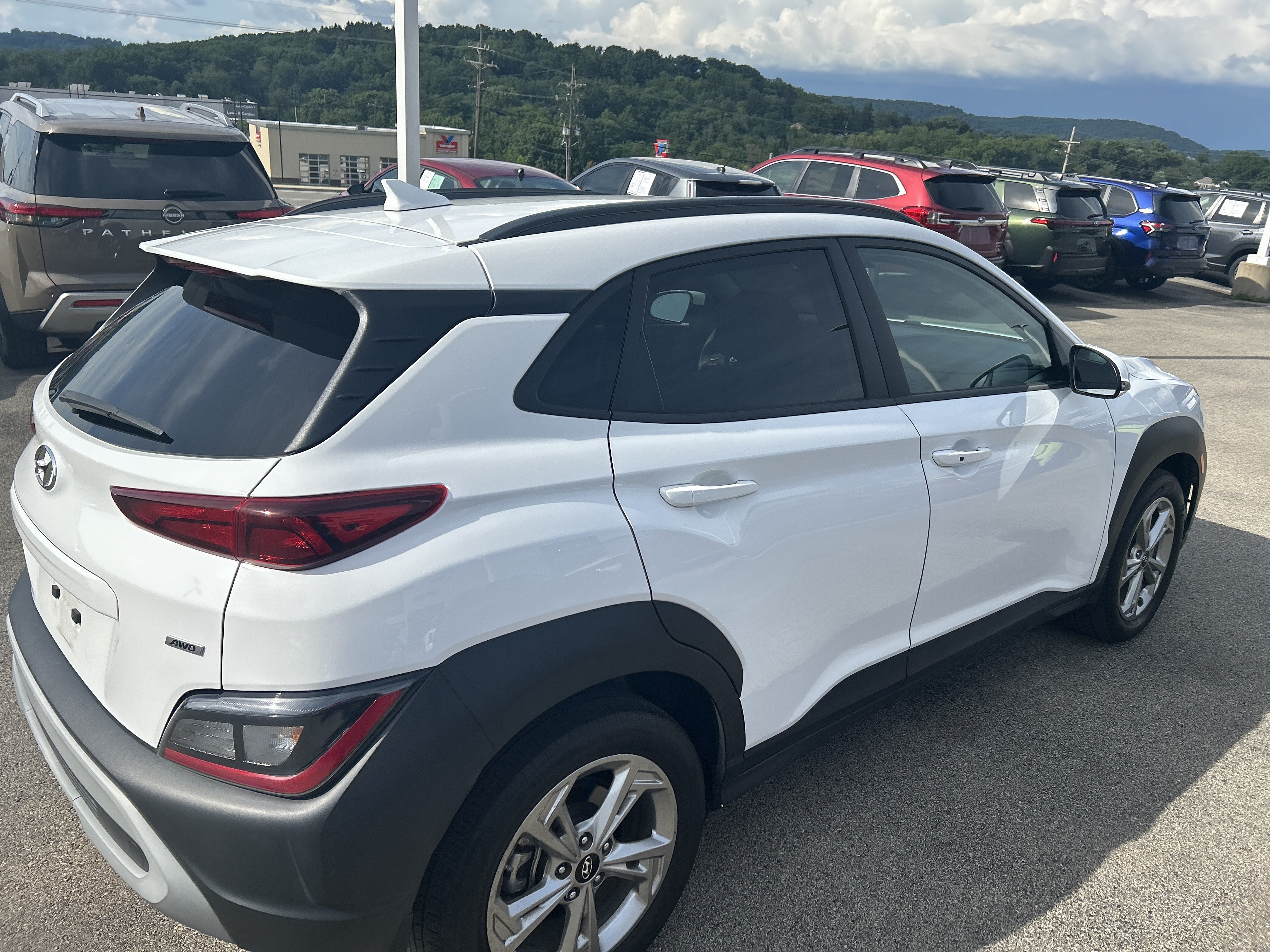 Certified Used 2023 Lunar White Hyundai SEL image 4