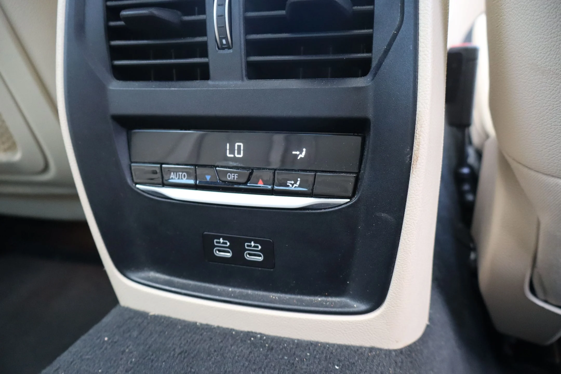 Used 2021 Black BMW 330i image 28