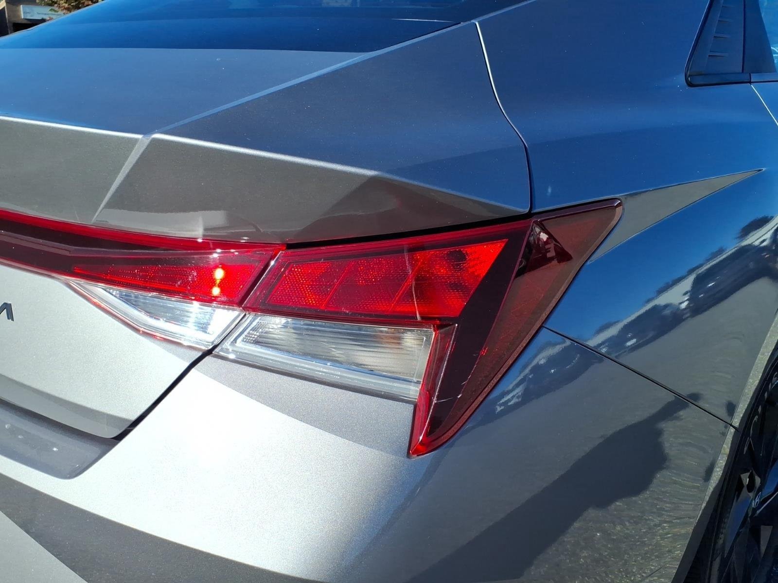 Certified Used 2023 Fluid Metal Hyundai SEL image 13