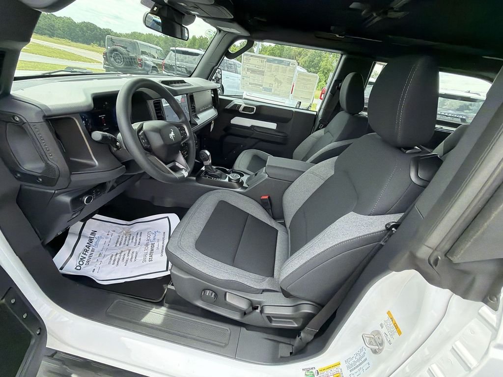 New 2026 Oxford White Ford Base image 10