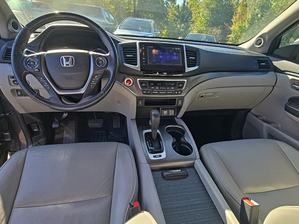 Used 2017 Modern Steel Metallic Honda EX-L image 18