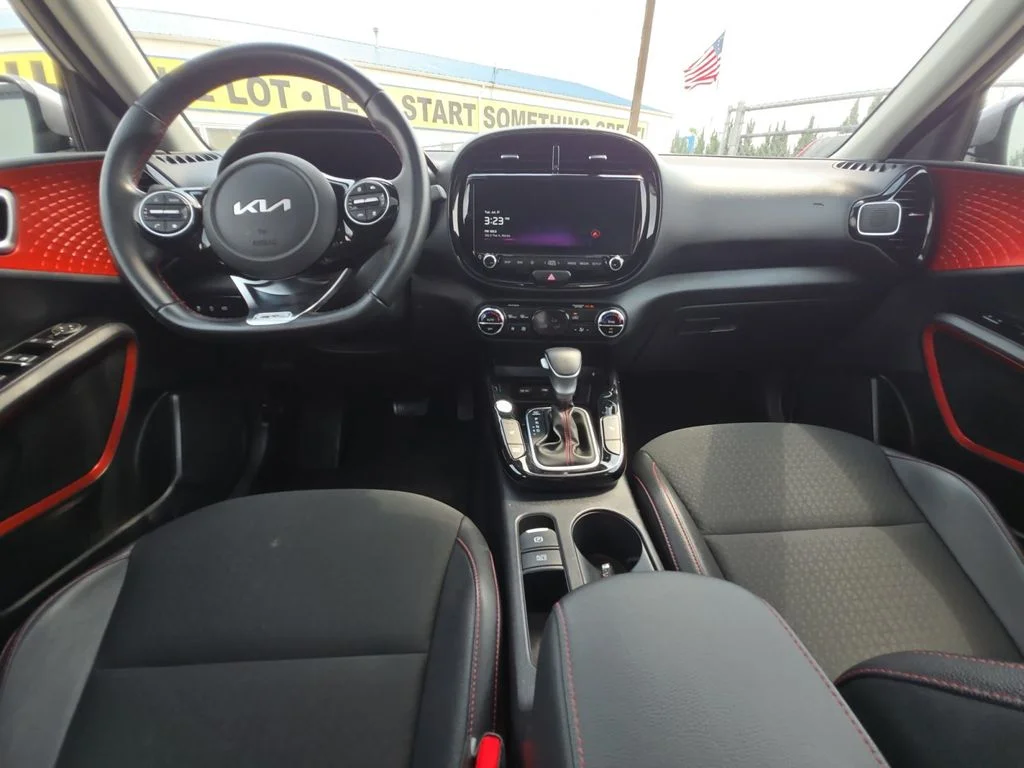 Used 2024 Gray Kia GT-Line image 21