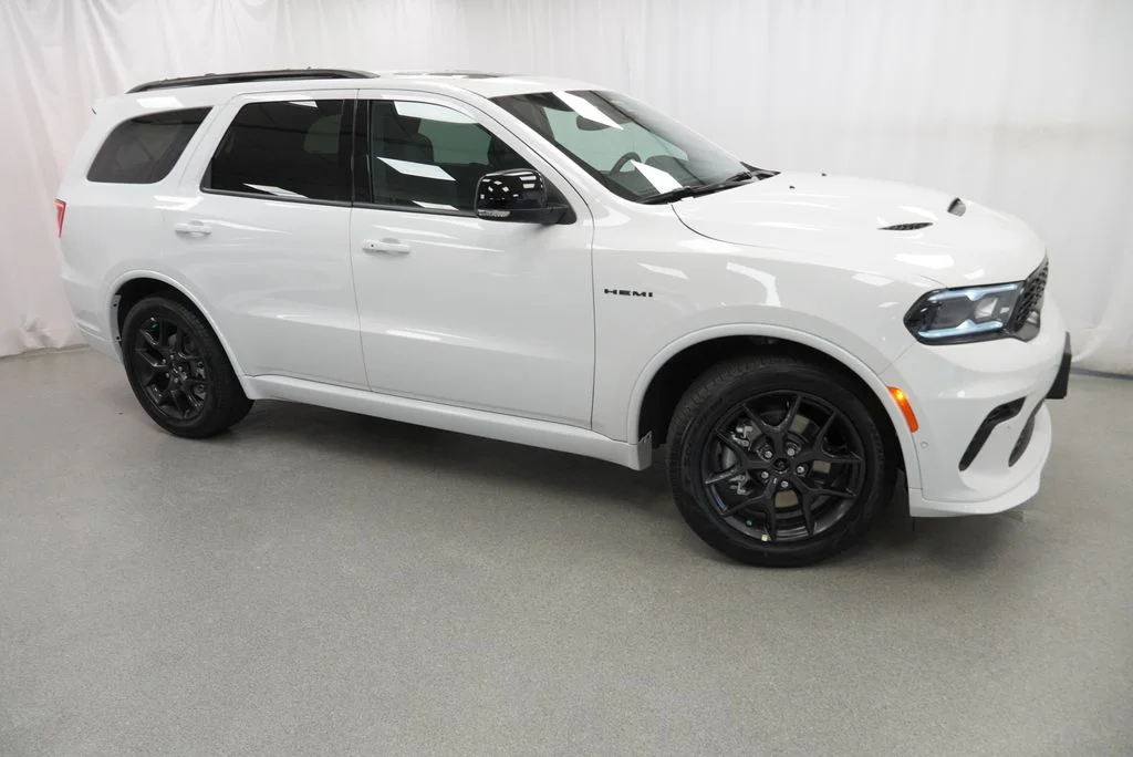 New 2026 White Knuckle Clear-Coat Exterior Paint Dodge GT Plus HEMI V8 image 9