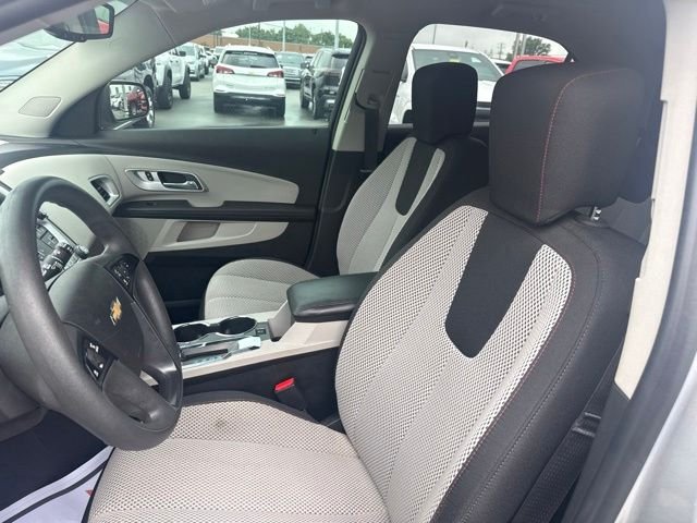 Used 2017 Silver Chevrolet LS image 11