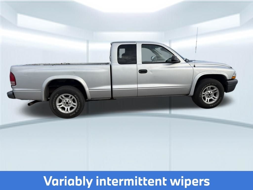 Used 2003  Dodge Base image 19