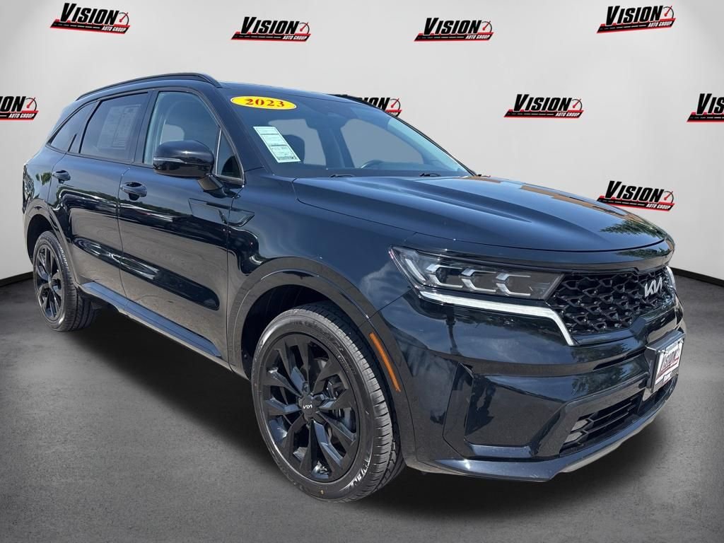 Used 2023 Black Kia SX image 3