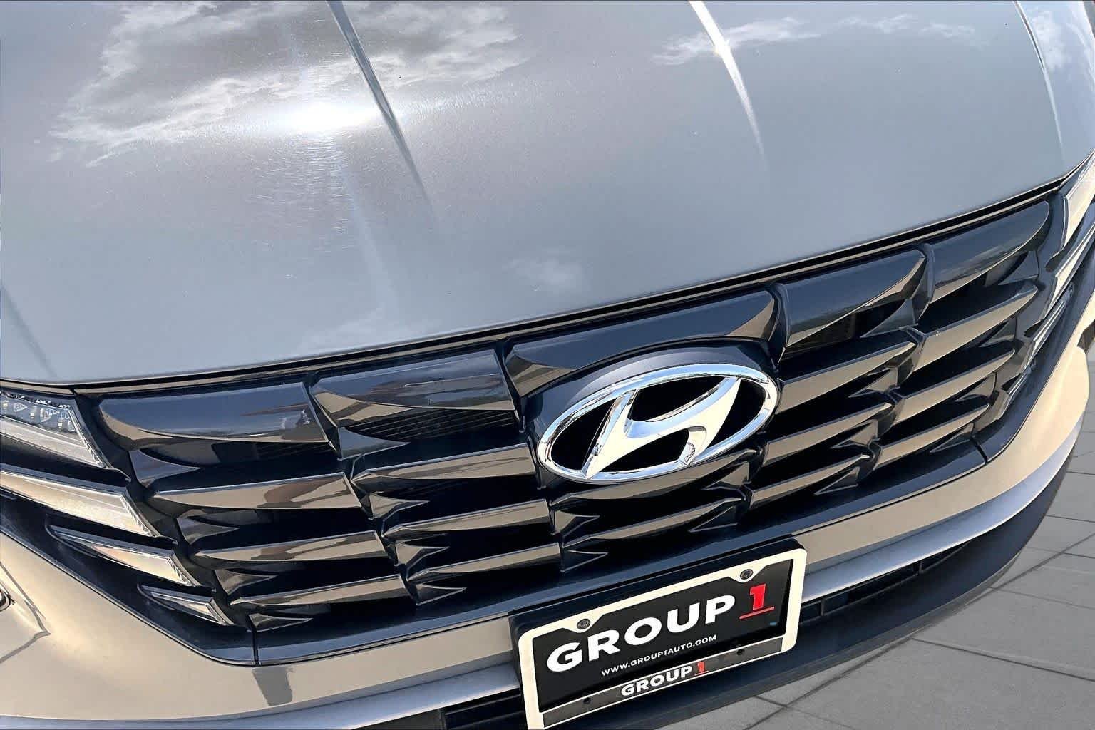 Used 2024 Hampton Gray Hyundai SE image 28