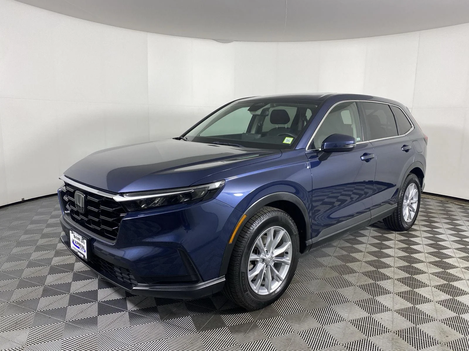Used 2024 Canyon River Blue Metallic Honda EX image 3