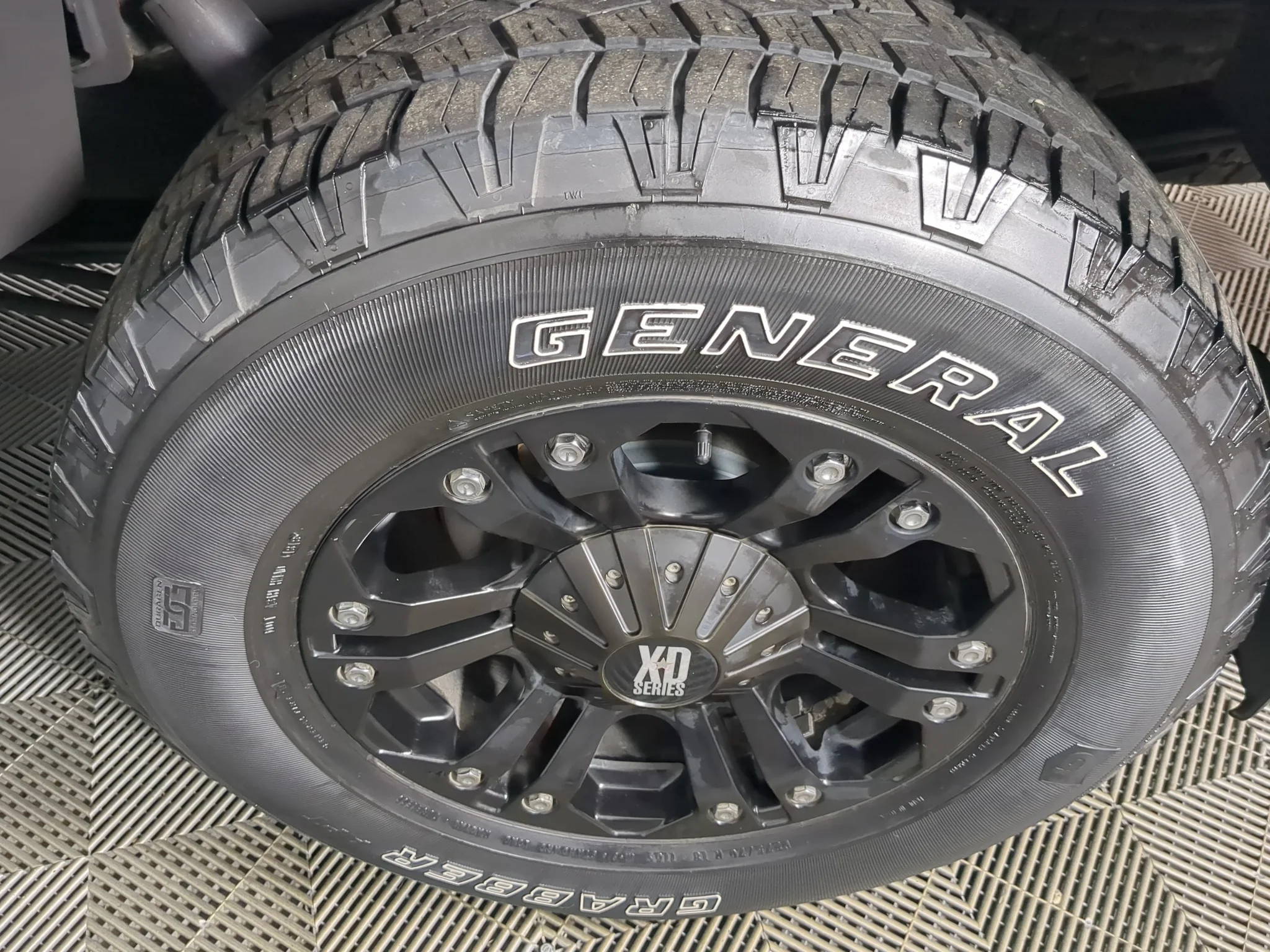 Used 2014 White Ford FX4 image 18