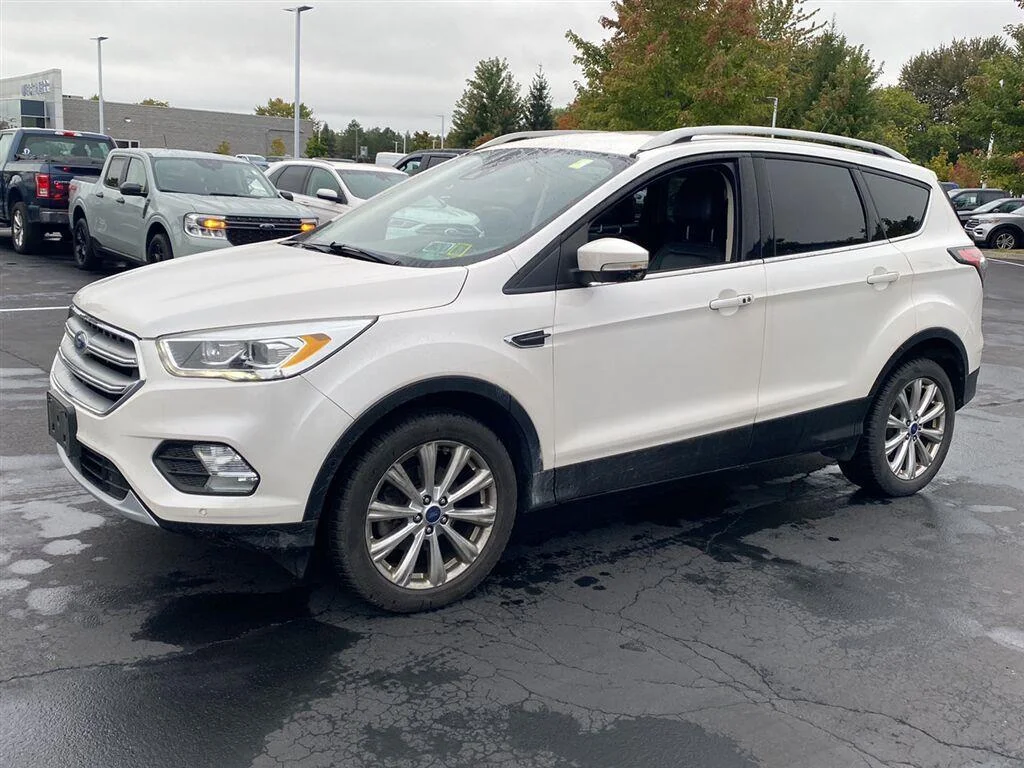 Used 2017 White Platinum Tri-Coat Metallic Ford Titanium image 6
